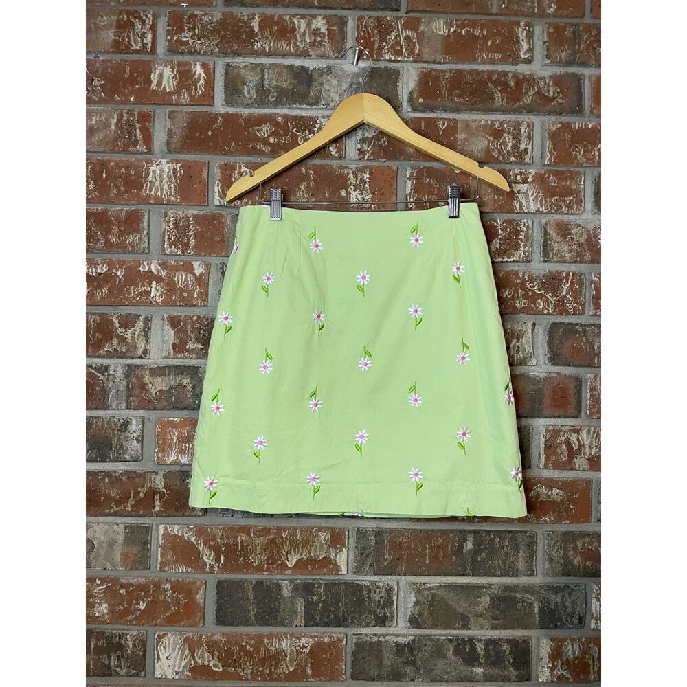 Lilly Pulitzer Green Textured Fabric Embroidered Daisy VTG Short Skirt Sz 8